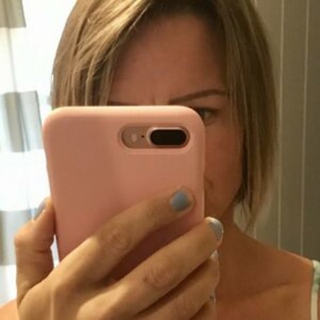 Aspiringhotwife naked onlyfans leak