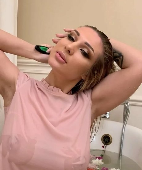 Sexyroksi naked only fans