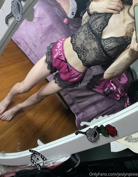 itsjeslynpixie onlyfans nude pics