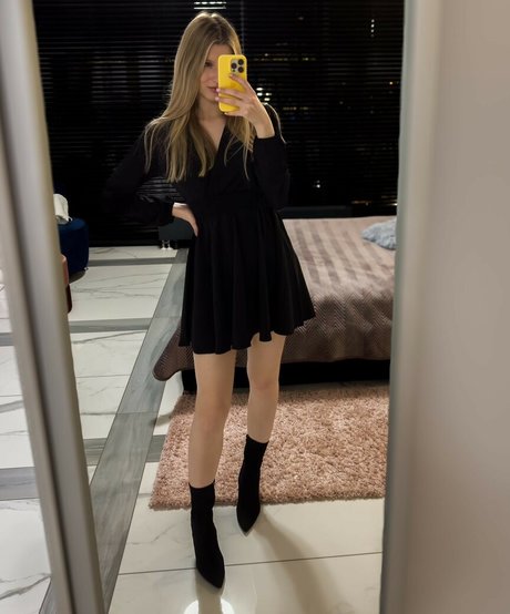 Mirtillaa M ass onlyfans