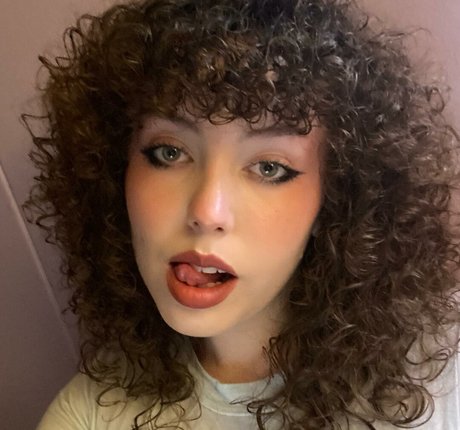 cemeteryofbesos nude leaked onlyfans