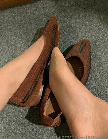 tippystastytoes tits onlyfans