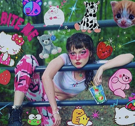 Tap3w0rm tummy onlyfans star