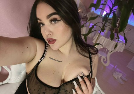 alisegold strip onlyfans