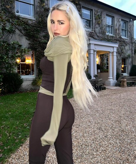 Laurel Arnell Cullen nude on onlyfans