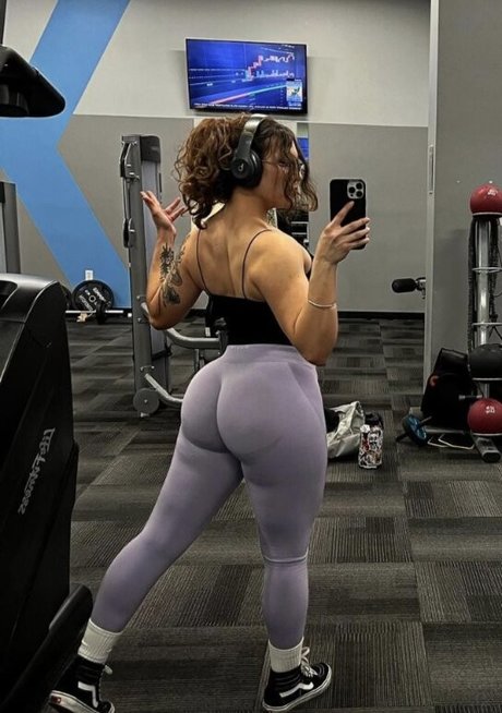 Adriana Salido onlyfans leaked.