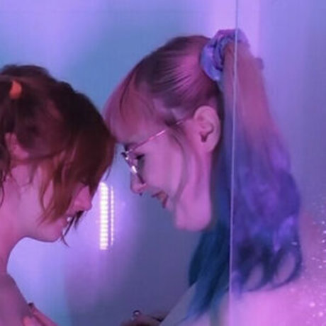 Annaliese McGuire onlyfans lean