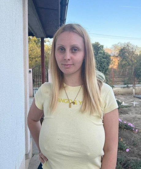 Elena Patronella nude onlyfans