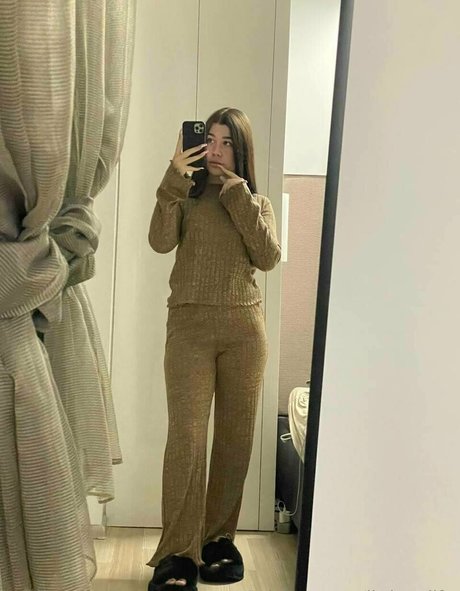 littlewaiifu onlyfans leaked sex