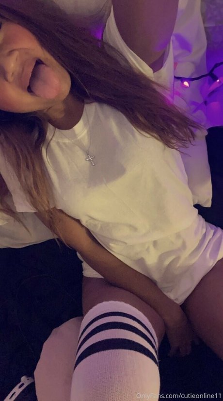 cutieonline11 Profile pic