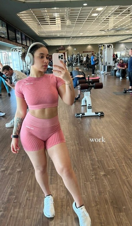 Savannah Spencer onlyfans pics