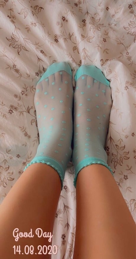 Emiliaofficial on onlyfans