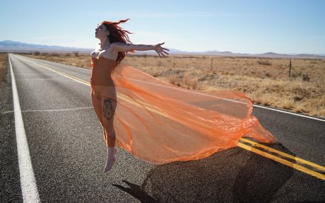 heyhilyraskye onlyfans leaked tits