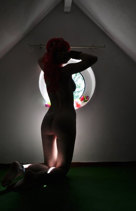 GroovyFlowerGirl onlyfans ass