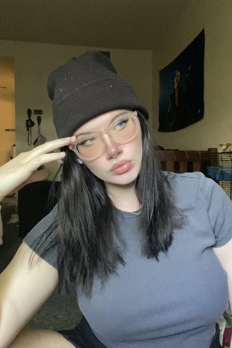 sexymigraines onlyfans model photo