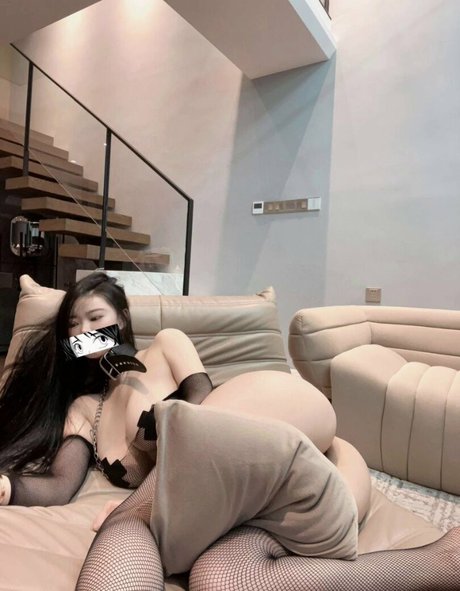 zuo gongzi onlyfans public photos