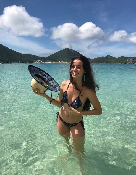 Julia Linhares only fans