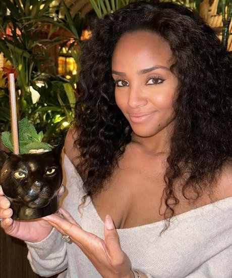 Meagan Tandy sexy onlyfans