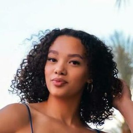 Jazzylique onlyfans model photo