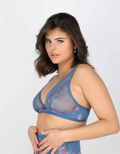 Michelle Algrabli onlyfans model