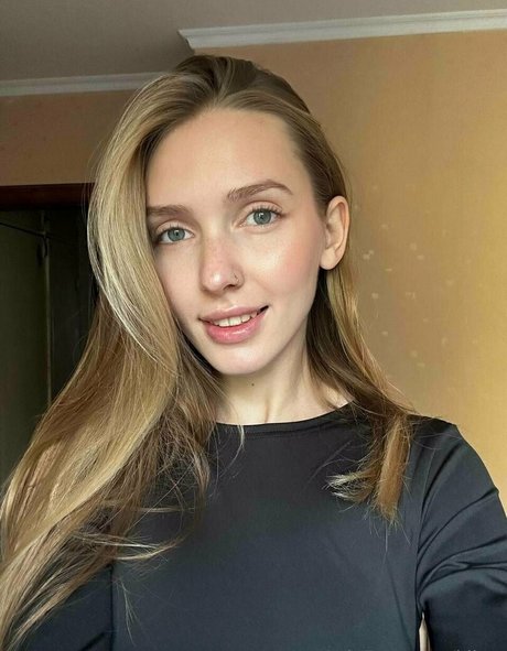 el lina is on onlyfans