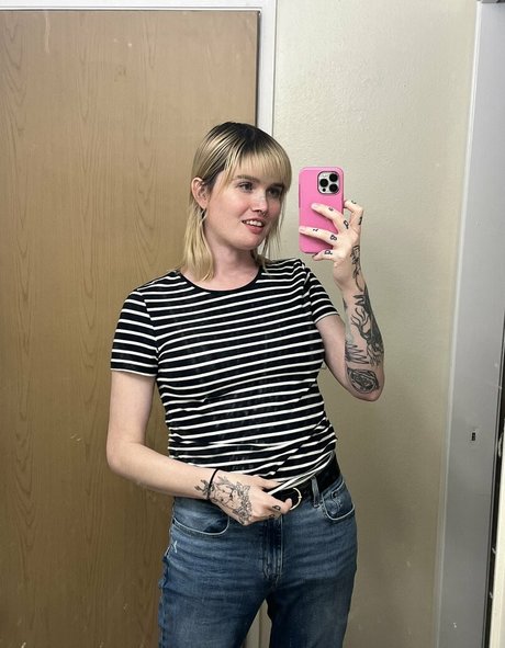 milfmoder onlyfans model