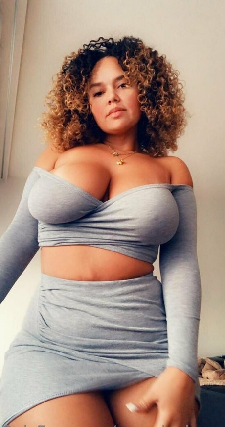 pamelaalexandrasurprise leaked only fans