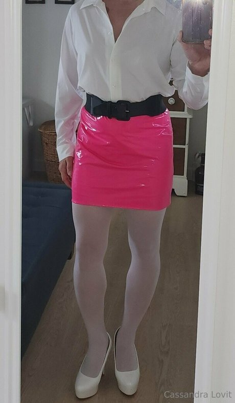 cassandralovit naked onlyfans leaked