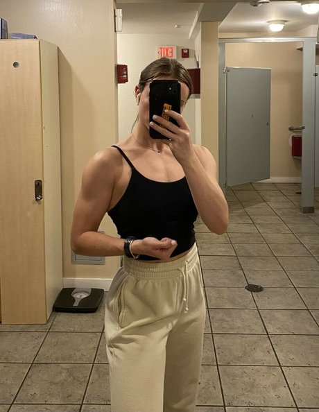 Hornyhamburglar only fans nudes