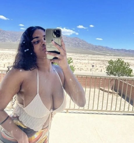 Sh33Natay onlyfans archive