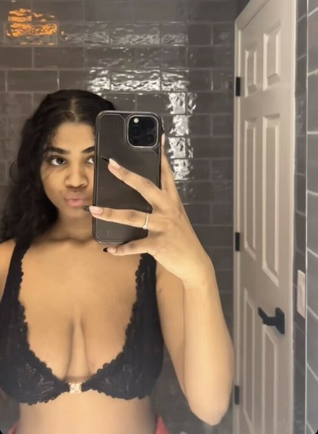 Sh33Natay onlyfans sexy