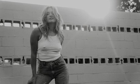 Sophia Scott onlyfans leaked naked