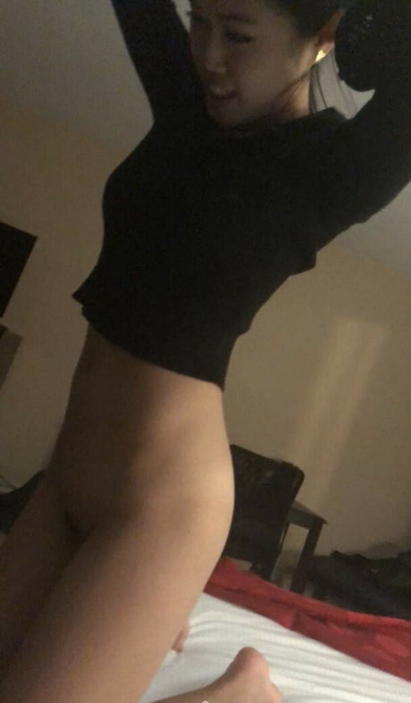 Tomomi Shiotani nude on onlyfans