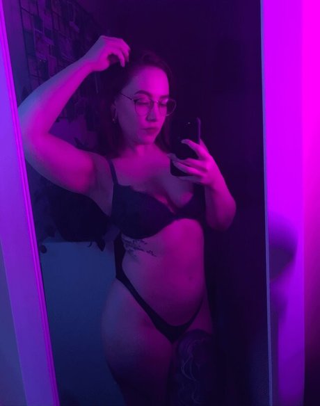 Alexmarkelle nude onlyfans leaked