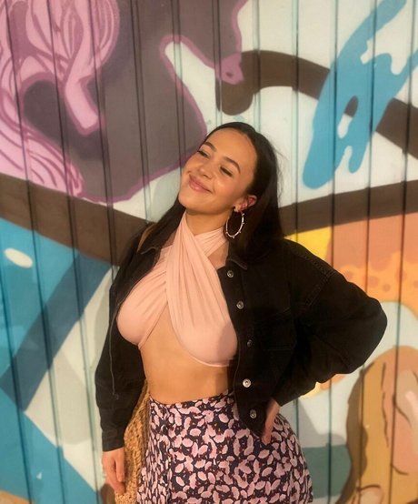 Eliza Butterworth leak onlyfans