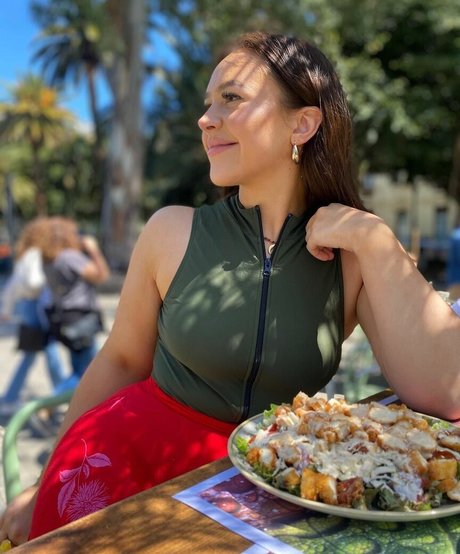 Eliza Butterworth nude porn onlyfans