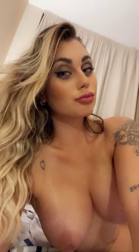 saraayrbls only fans leak porn