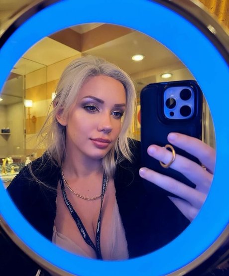 Alanah Pearce only fans sex