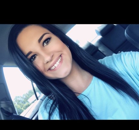 Aisley Montgomery onlyfans naked