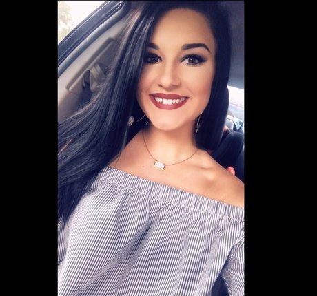 Aisley Montgomery onlyfans