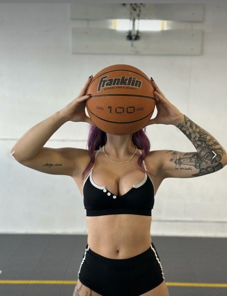 Mackenzie Sterner nude on onlyfans