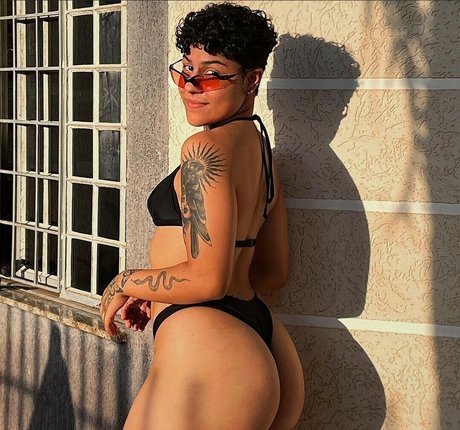 Torinha__s leaks only fans