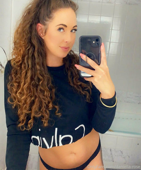 daniella rose strip onlyfans