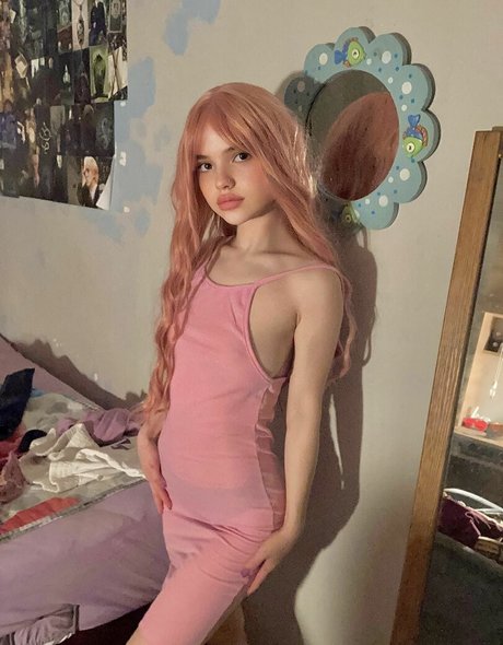 redflowerr 2 onlyfans page