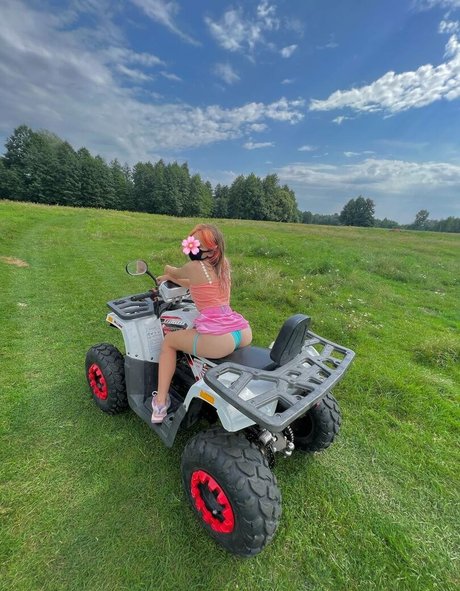 Osamochka Profile pic