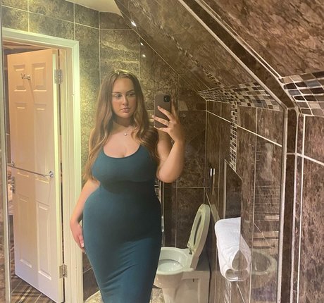 Bethany Bolton onlyfans naked leak