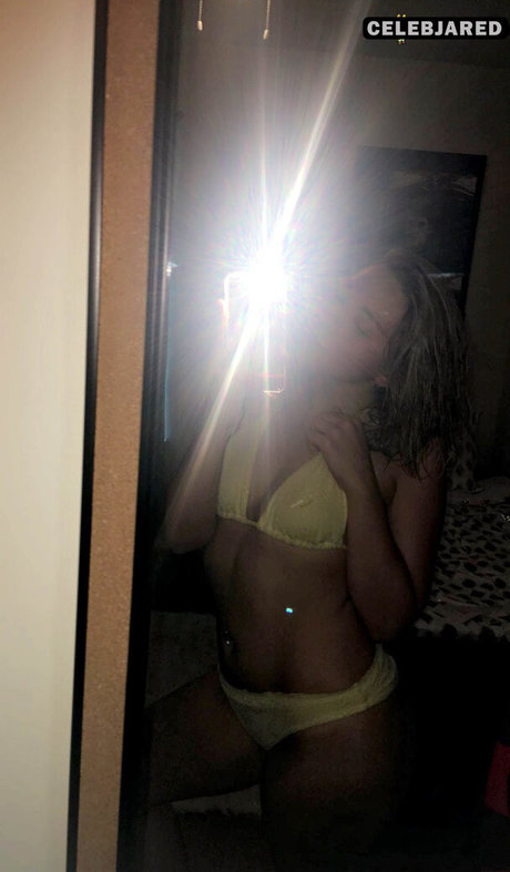 Adrianna Gavazzi naked onlyfans leak