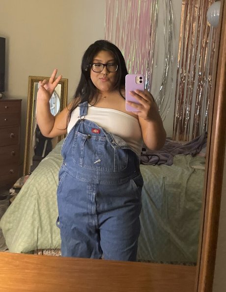 creamfilledlatina onlyfans images