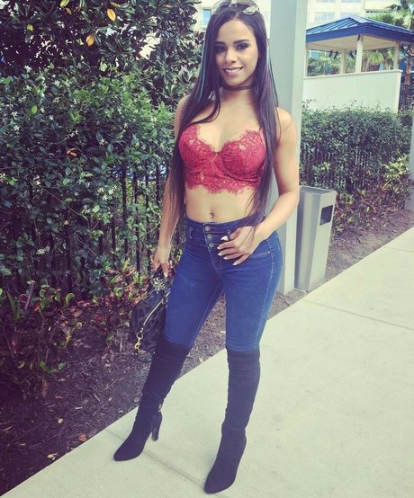 Renee Michelle nudes only fans