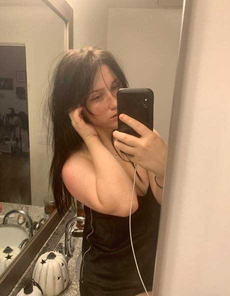 lewdkumi onlyfans nude content